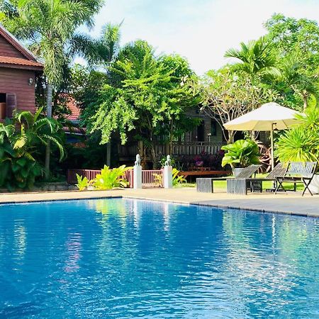 Vimean Sovannaphoum Resort Battambang Bagian luar foto