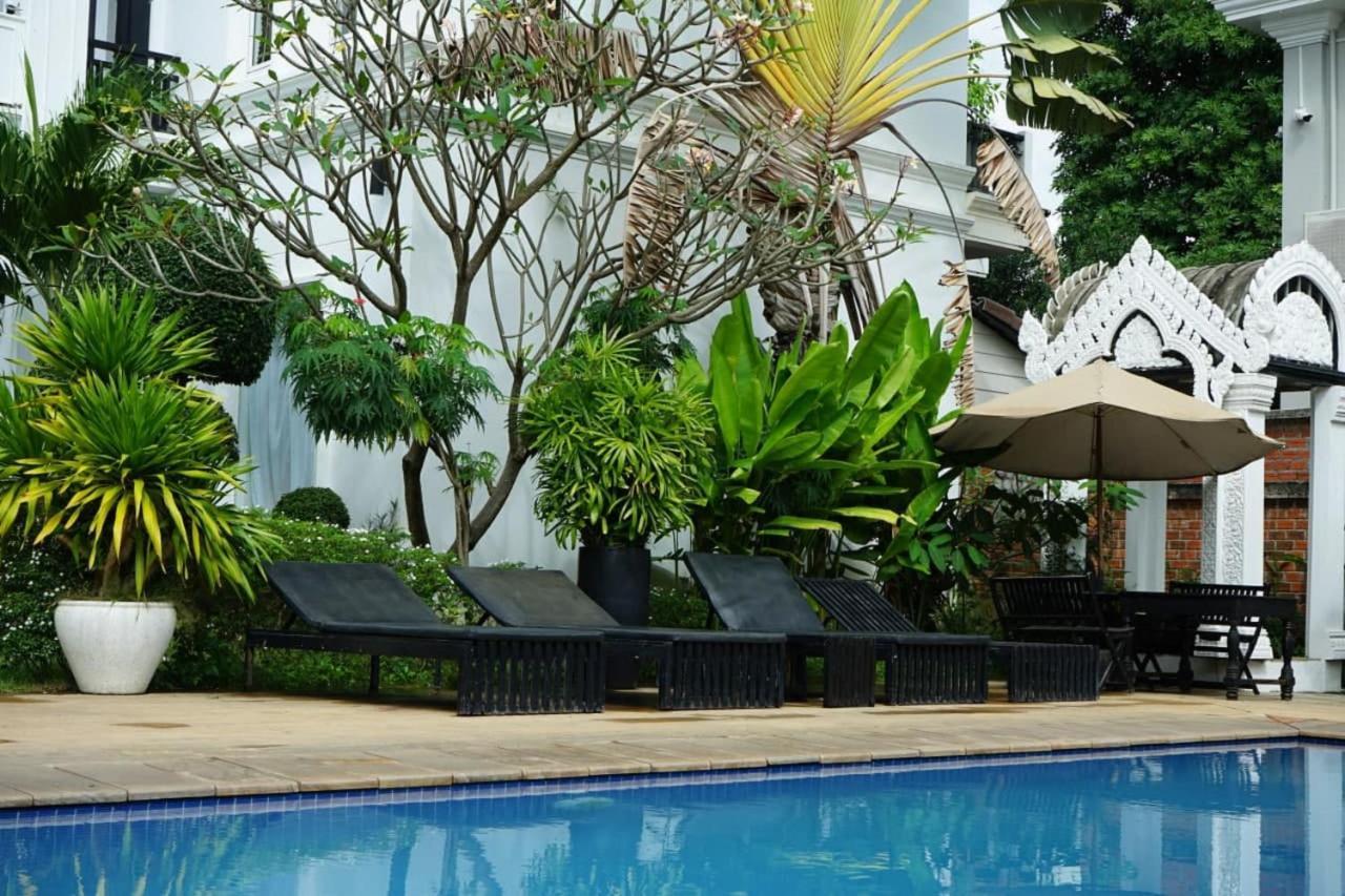 Vimean Sovannaphoum Resort Battambang Bagian luar foto