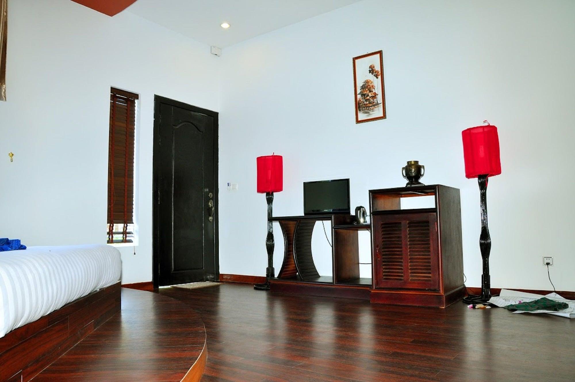 Vimean Sovannaphoum Resort Battambang Bagian luar foto