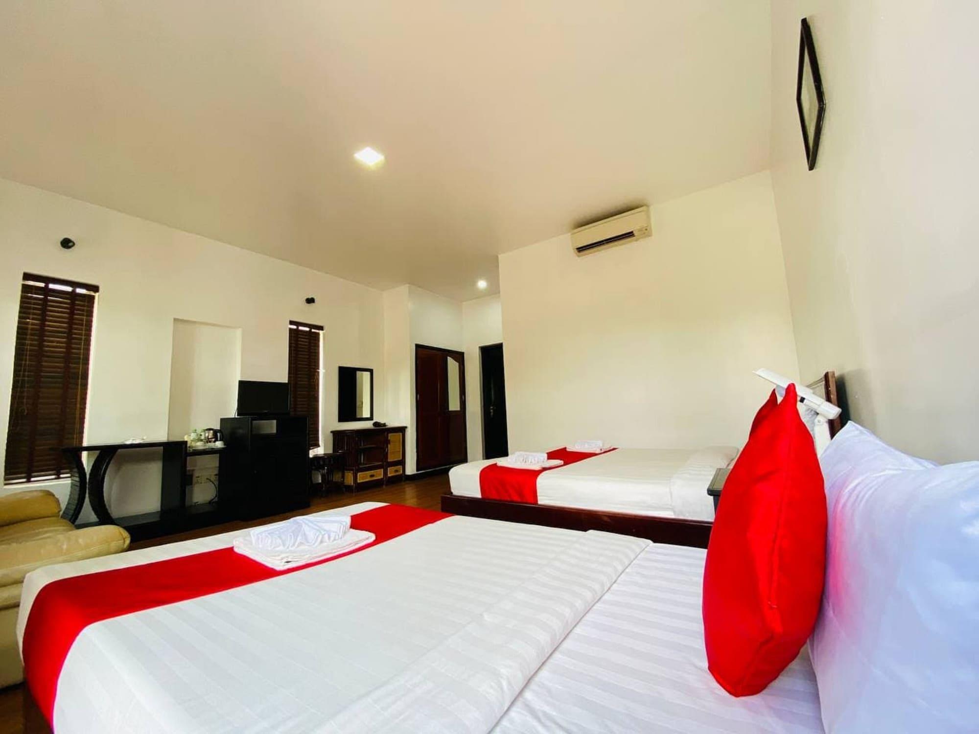 Vimean Sovannaphoum Resort Battambang Bagian luar foto