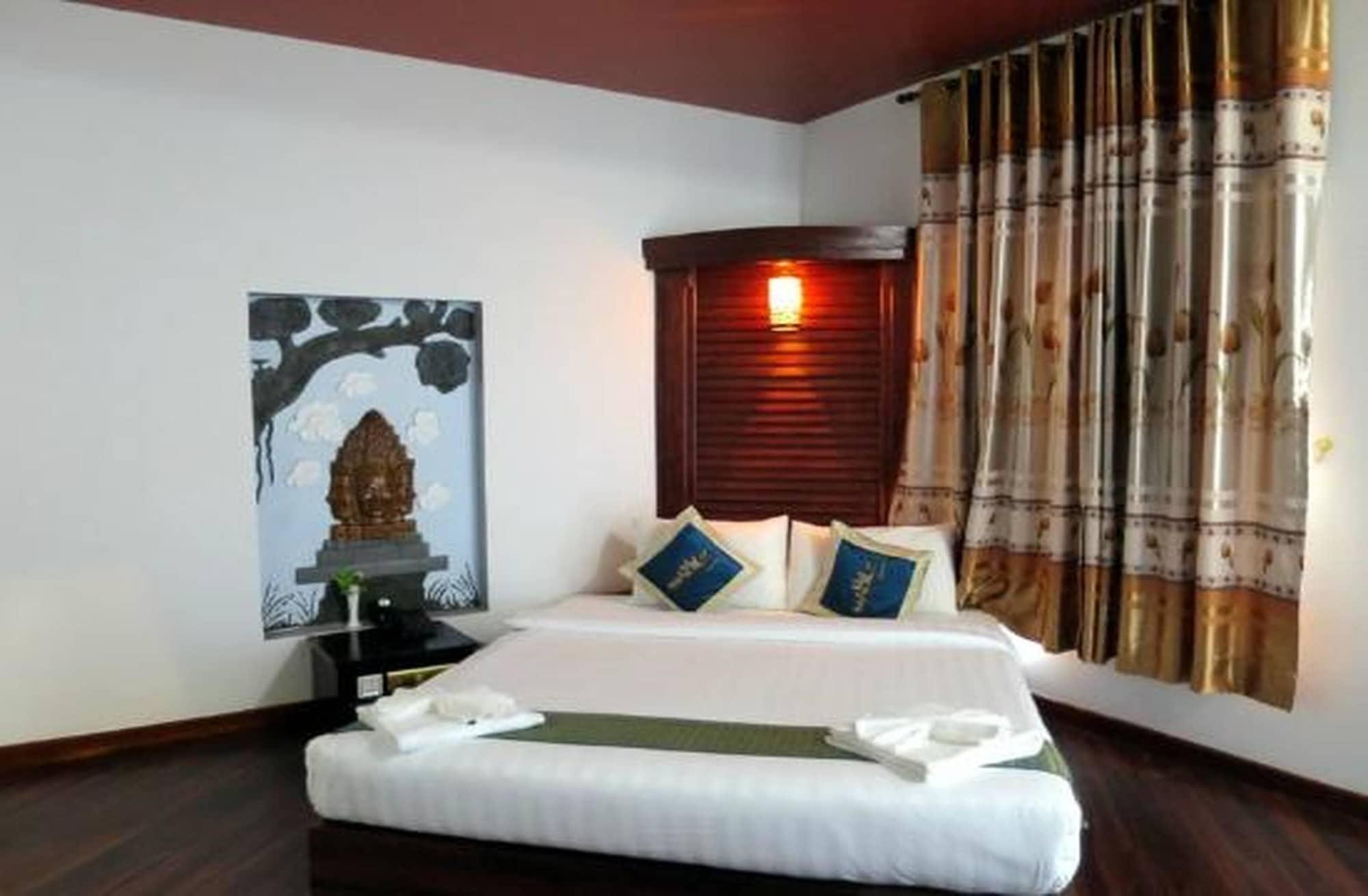 Vimean Sovannaphoum Resort Battambang Bagian luar foto