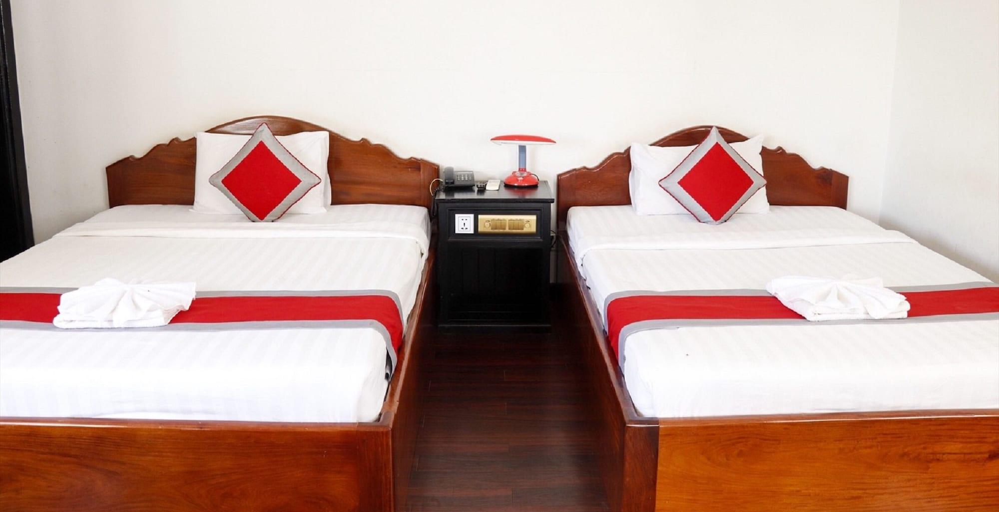 Vimean Sovannaphoum Resort Battambang Bagian luar foto