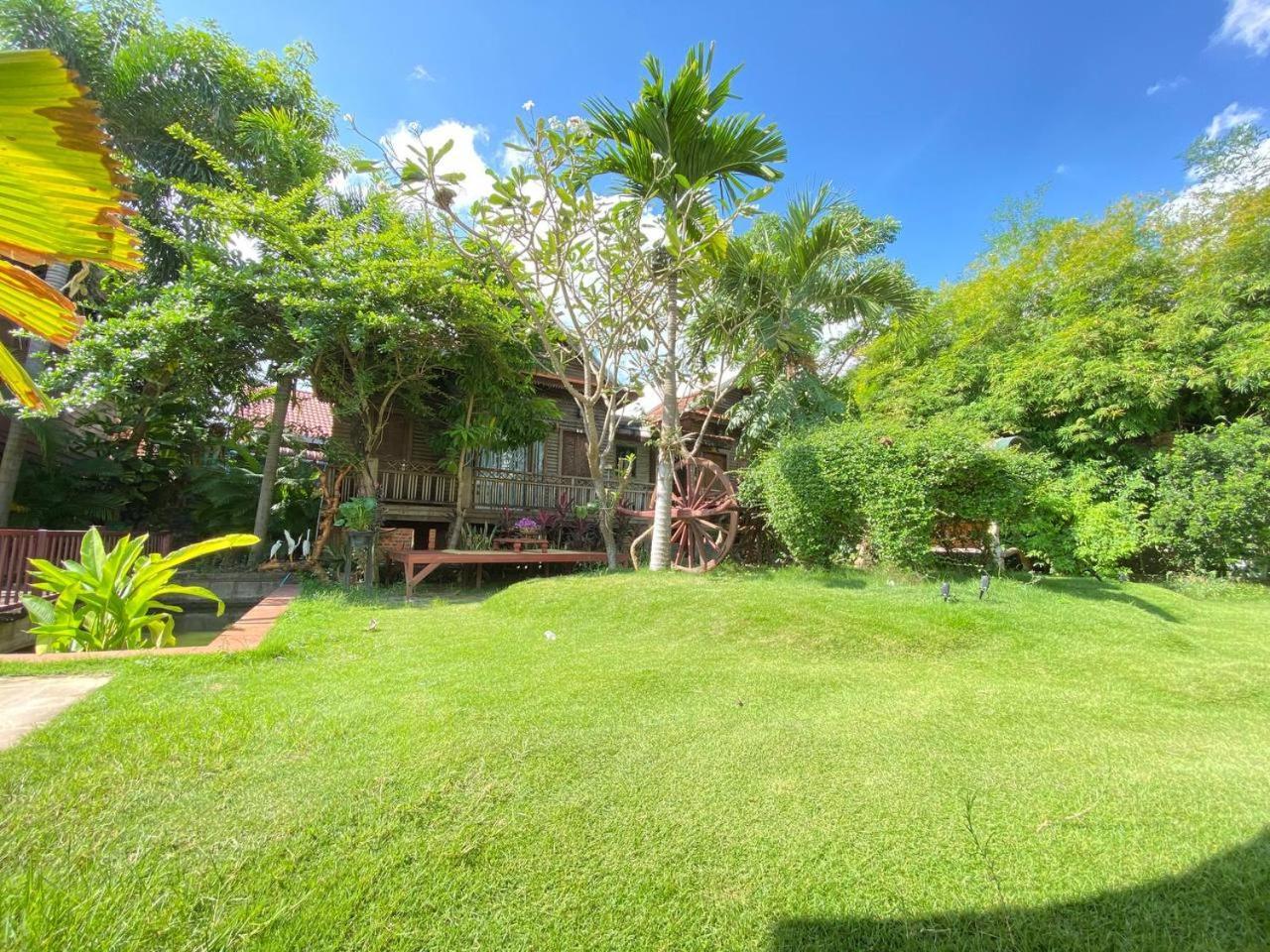 Vimean Sovannaphoum Resort Battambang Bagian luar foto